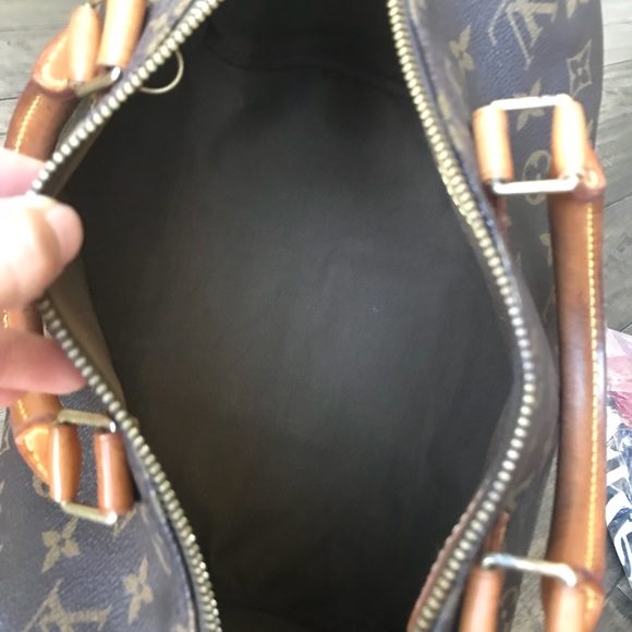 Authentic Louis Vuitton Speedy 30 - Picture 7 of 8